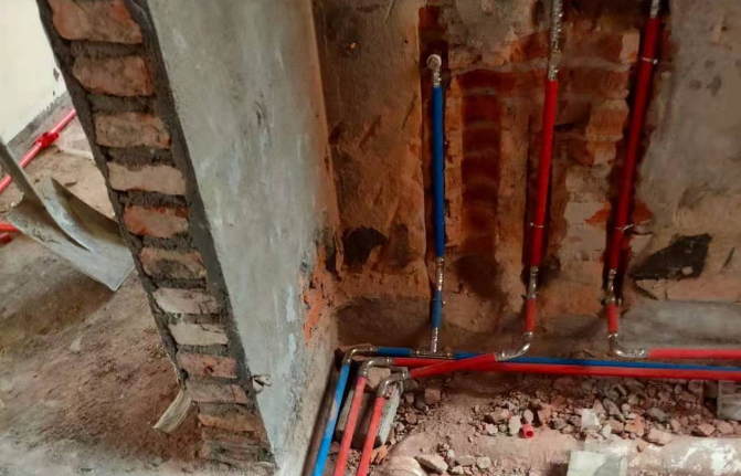 不銹鋼水管和ppr管哪個好?裝修老師傅告知你答案